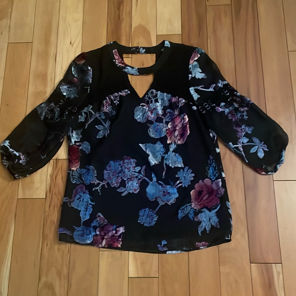 Daniel Rainn top